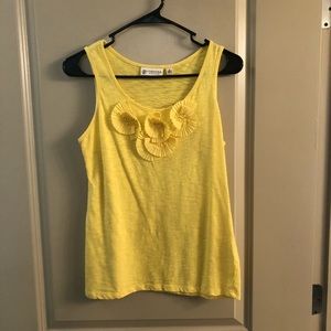Versonas yellow tank